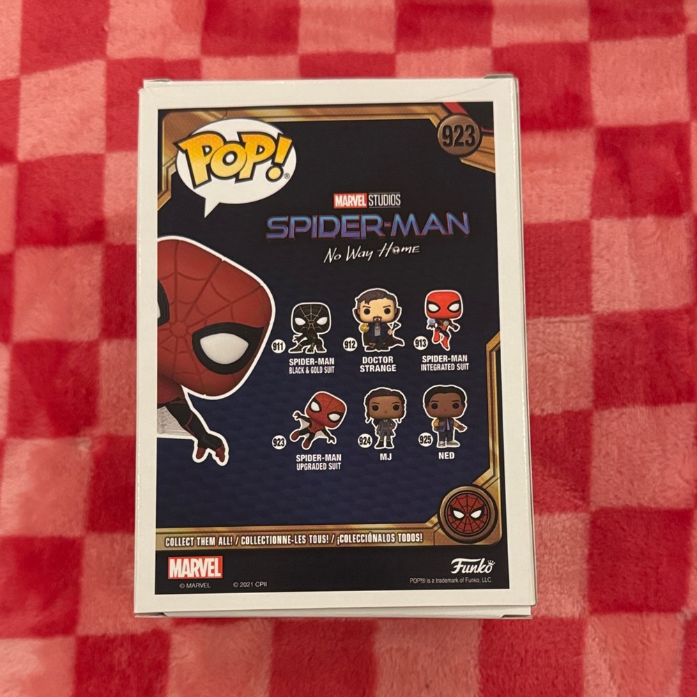 Funko Pop! Spider-Man Upgraded Suit - Figure 923 - Picture 4 of 5